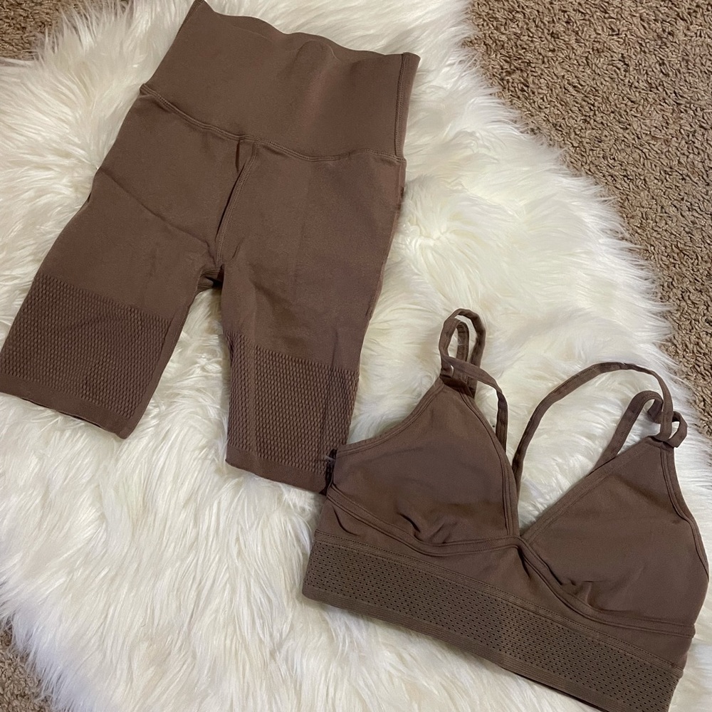 Fabletics biker short and sports bra